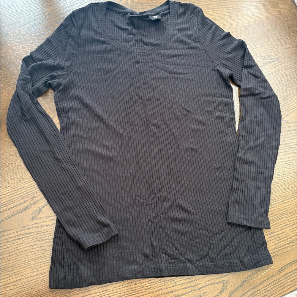 Adrienne Vittadini Black Ribbed Long Sleeve Tee